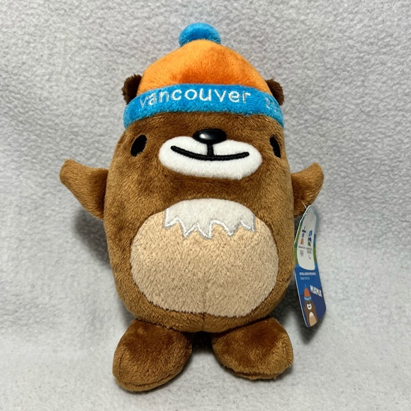 Mukmuk Toy Plush 7.5 inches 2010 Vancouver Winter Olympics with Tag - Picture 1 of 5